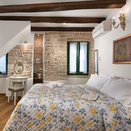 ロヴィニMonterosso Old Townアパートメント エクステリア 写真